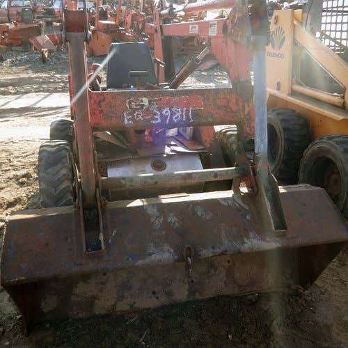 Used Gehl 4400 Skid Steer Loader parts.