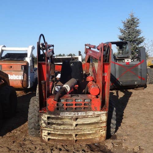 Used Gehl 4400 Skid Steer Loader parts.