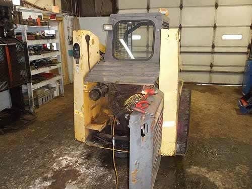 Used Gehl 4525 Skid Steer Loader parts.
