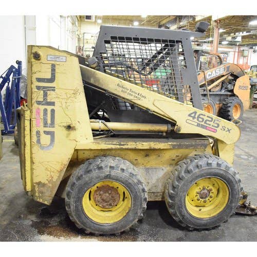Used Gehl 4625 Skid Steer Loader parts.