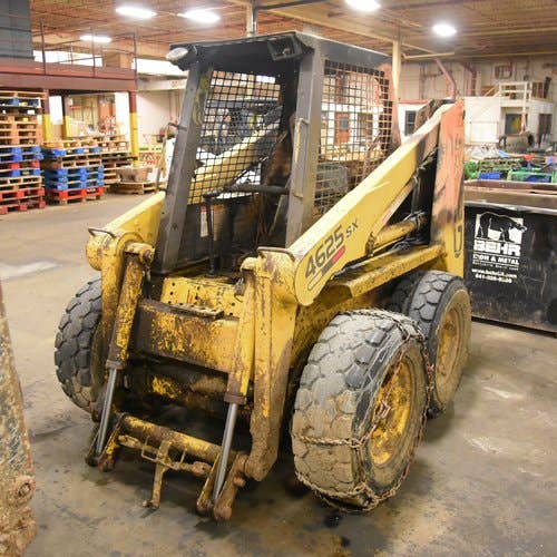 Used Gehl 4625 Skid Steer Loader parts.