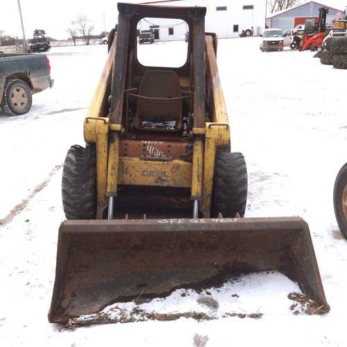 Used Gehl 4625 Skid Steer Loader parts.