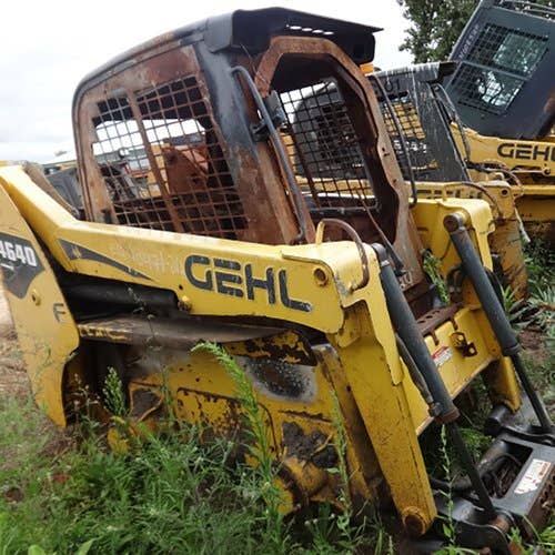 Used Gehl 4640 Skid Steer Loader parts.