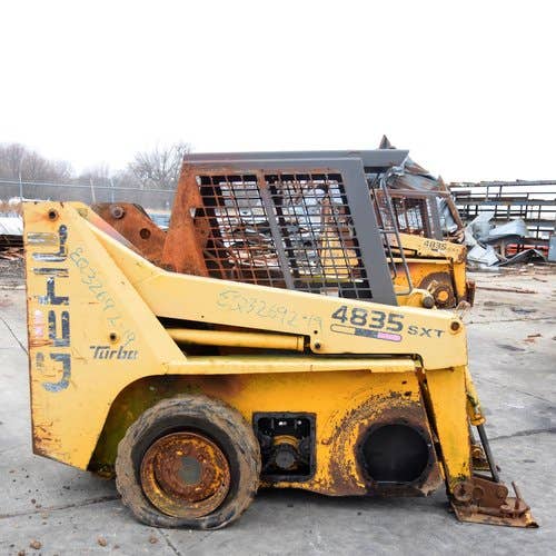 Used Gehl 4835 Skid Steer Loader parts.