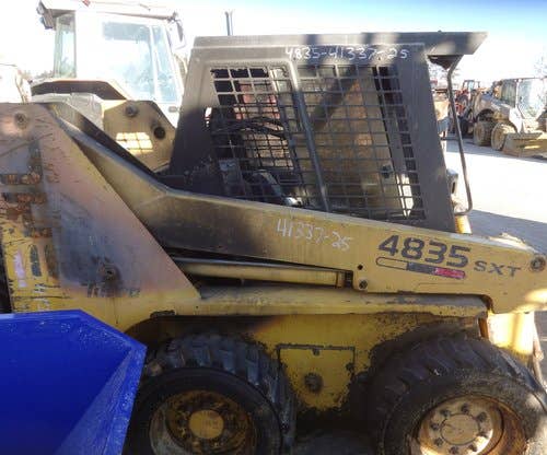 Used Gehl 4835 Skid Steer Loader parts.
