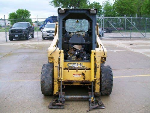 Used Gehl 4840 Skid Steer Loader parts.