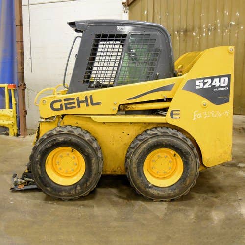 Used Gehl 5240 Skid Steer Loader Parts Used Gehl 5240 Skid Steer Loader Parts
