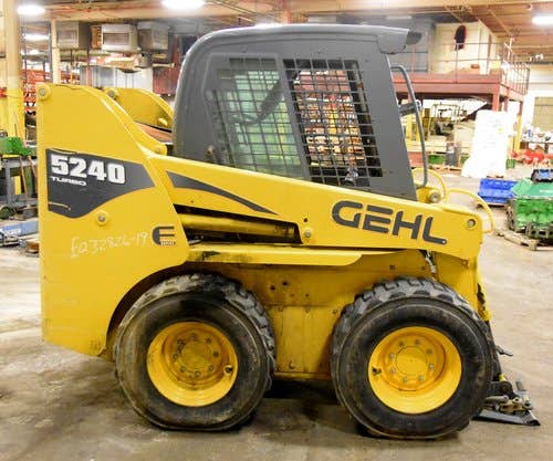 Used Gehl 5240 Skid Steer Loader parts.