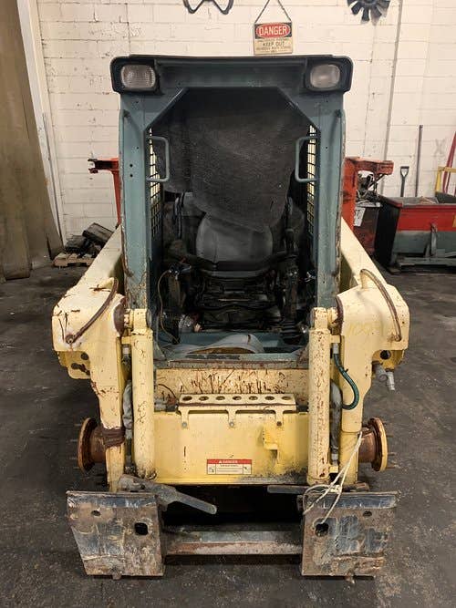 Used Gehl 5240 Skid Steer Loader parts.