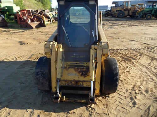 Used Gehl 5635 Skid Steer Loader parts.