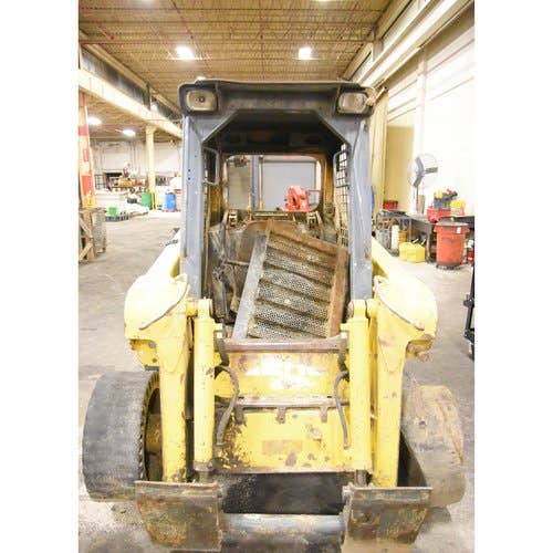 2008 Used Gehl 5640 Skid Steer Loader parts.