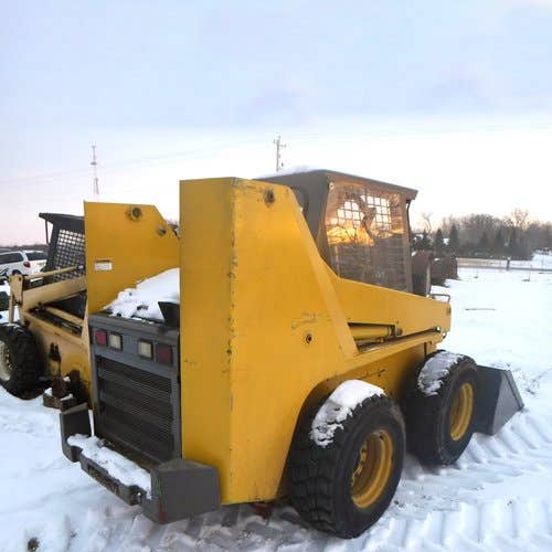 Used Gehl 6635 Skid Steer Loader parts.