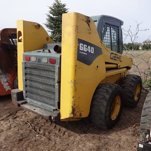Used Gehl 6640 Skid Steer Loader parts.
