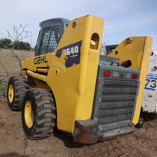 Used Gehl 6640 Skid Steer Loader parts.