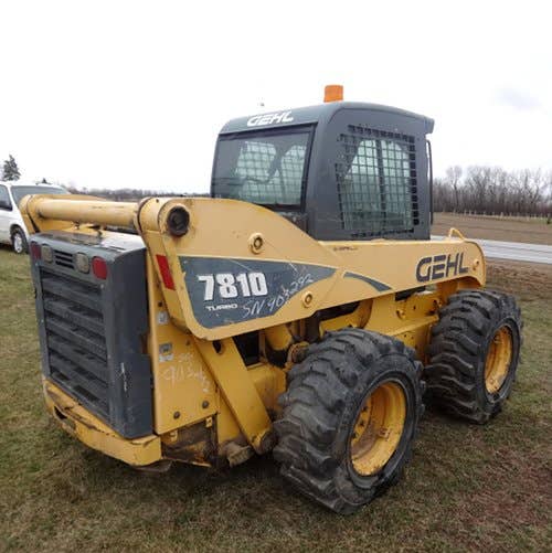 Used Gehl 7810 Skid Steer Loader parts.