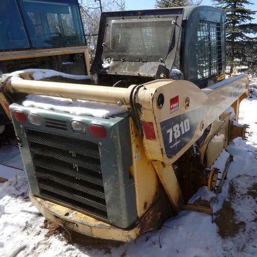 Used Gehl 7810 Skid Steer Loader parts.
