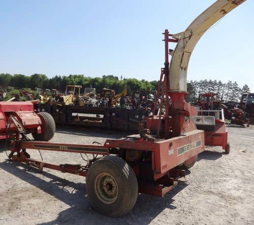 Used Gehl 860 Harvester parts.