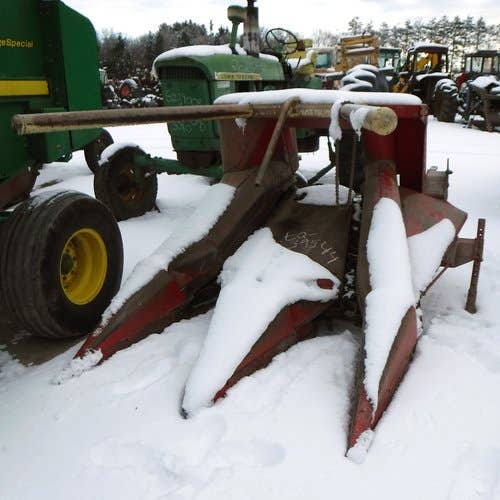 Used Gehl 860 Harvester parts.