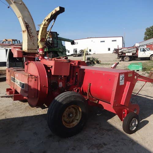 Used Gehl 860 Harvester parts.