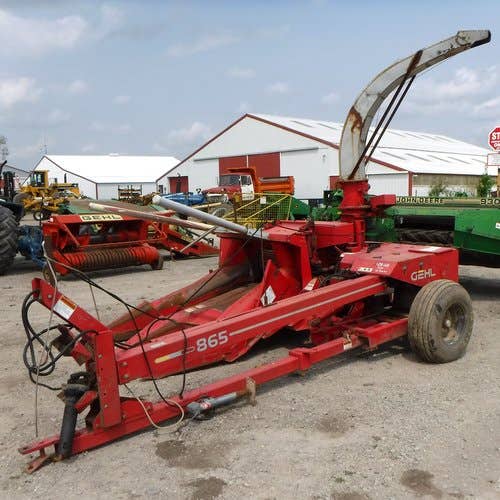 Used Gehl 865 Harvester parts.
