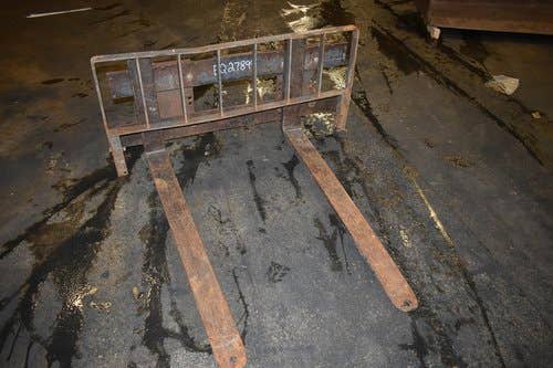 Used Gehl SL6625 Skid Steer Loader parts.