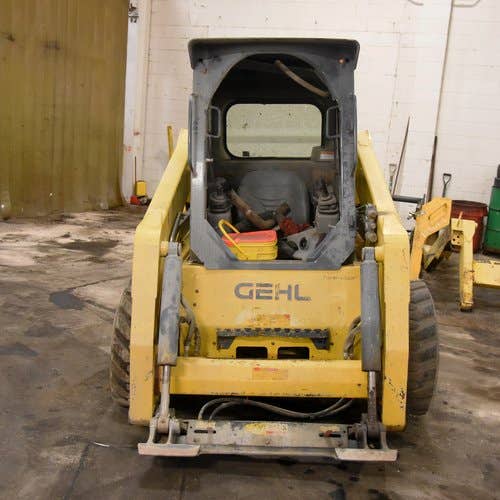 Used Gehl v270 Skid Steer Loader parts.