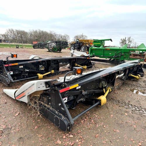 Used Gleaner 3000 Header parts.