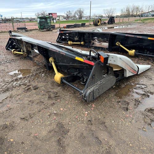Used Gleaner 3000 Header parts.