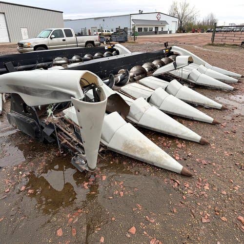 Used Gleaner 3000 Header parts.