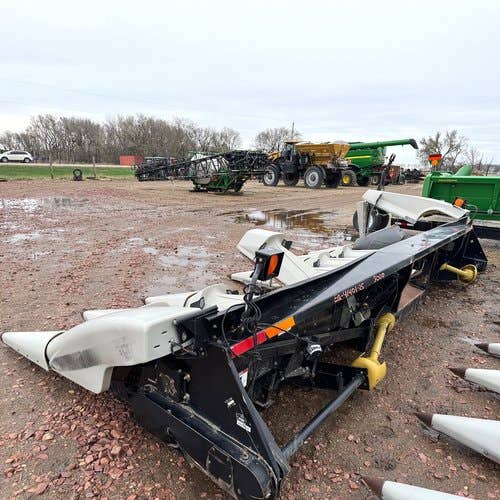 Used Gleaner 3000 Header parts.
