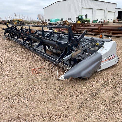 2012 Used Gleaner 9250 Header parts.