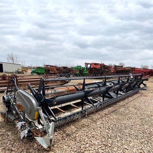 2012 Used Gleaner 9250 Header parts.