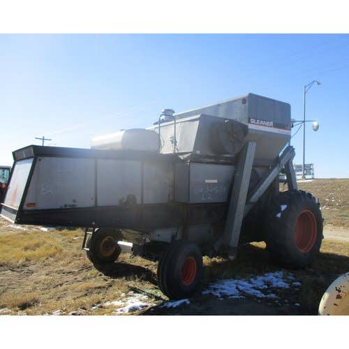 Used Gleaner l2 Combine parts.