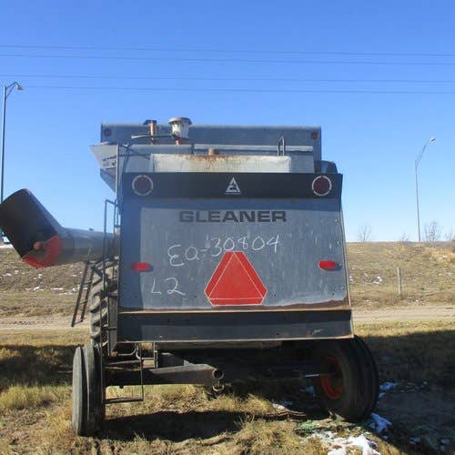 Used Gleaner l2 Combine parts.