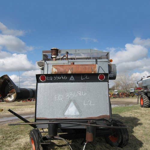 Used Gleaner l2 Combine parts.