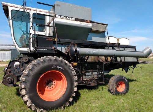 Used Gleaner l2 Combine parts.