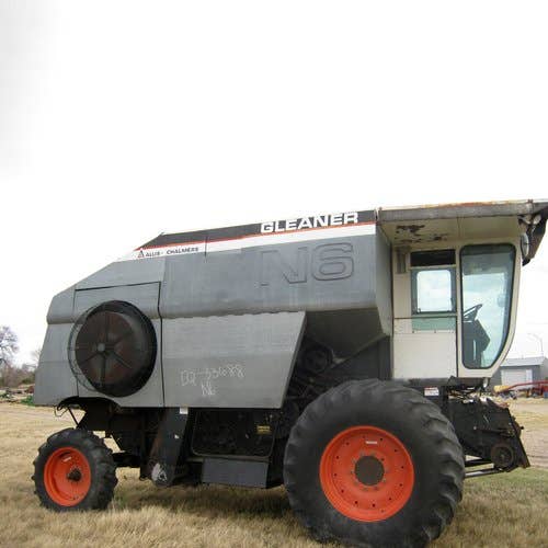 Used Gleaner n6 Combine parts.