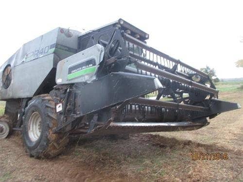 1988 Used Gleaner R40 Combine parts.