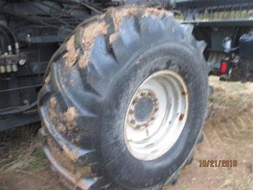 1988 Used Gleaner R40 Combine parts.