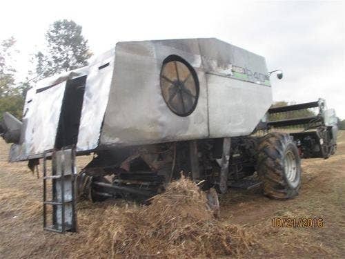 1988 Used Gleaner R40 Combine parts.