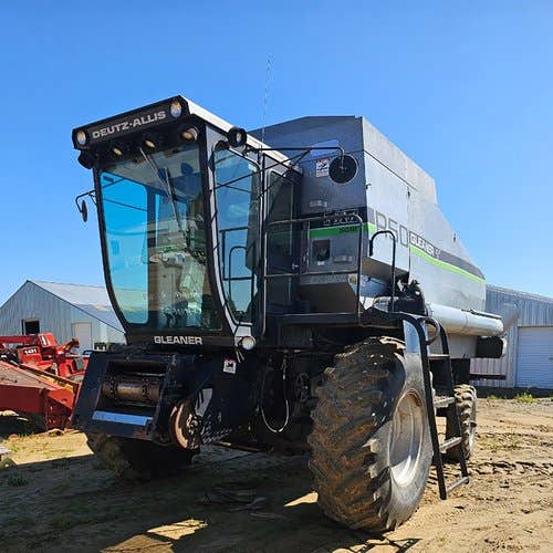 Used Gleaner R50 Combine Parts Used Gleaner R50 Combine Parts