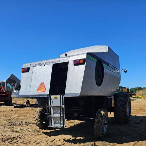 Used Gleaner R50 Combine parts.