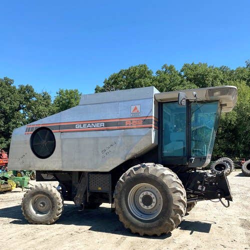 Used Gleaner R52 Combine Parts Used Gleaner R52 Combine Parts