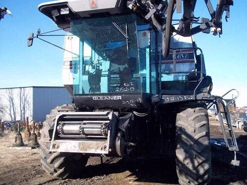 Used Gleaner R62 Combine Parts Used Gleaner R62 Combine Parts