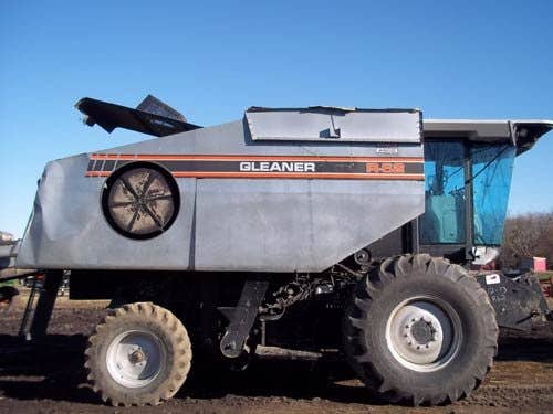 Used Gleaner R62 Combine parts.