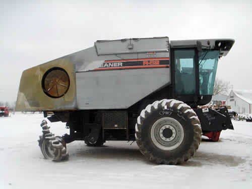 1993 Used Gleaner R62 Combine parts.
