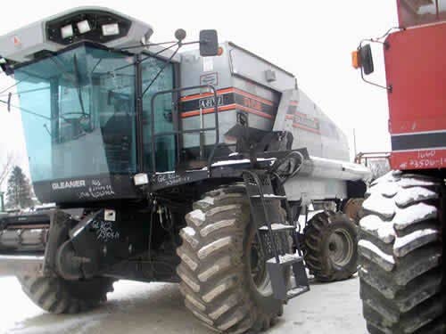 Used 1993 Gleaner R62 Combine Parts Used 1993 Gleaner R62 Combine Parts