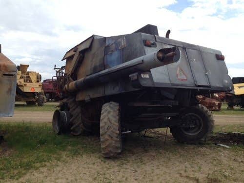 Used 1996 Gleaner R62 Combine Parts Used 1996 Gleaner R62 Combine Parts