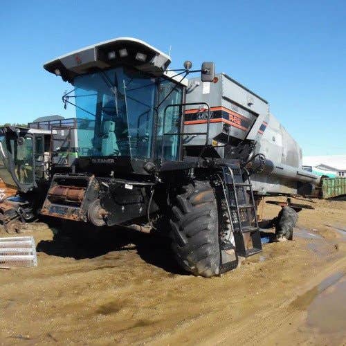 1992 Used Gleaner R62 Combine parts.