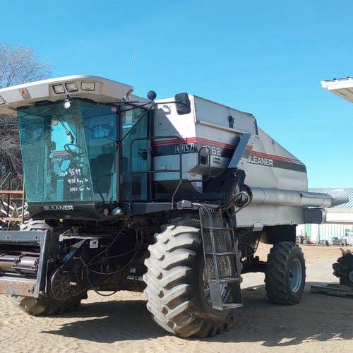 Used Gleaner R62 Combine parts.